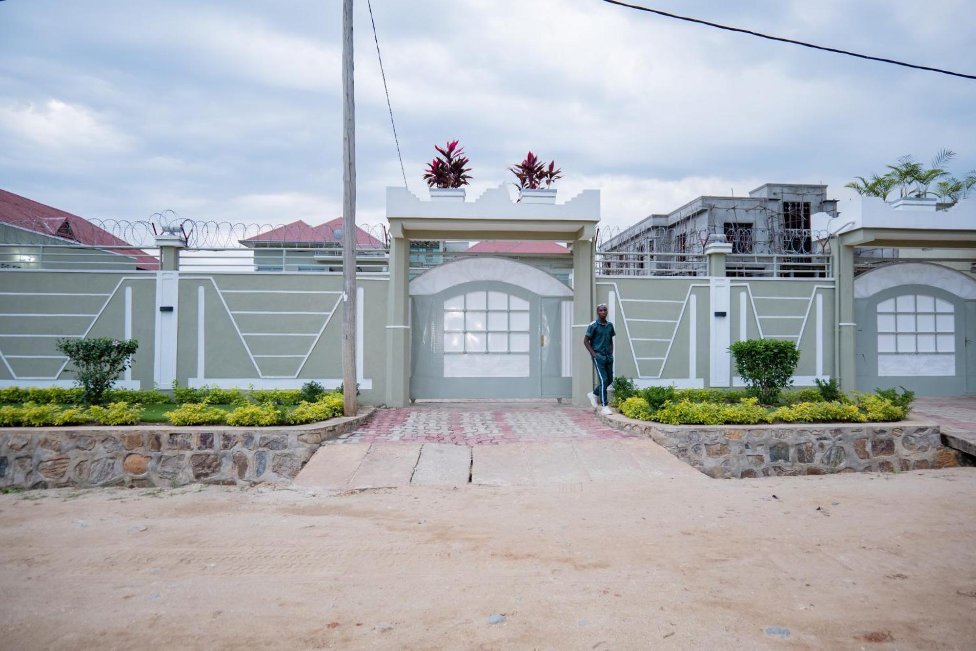 The City Block Apartment Bujumbura Exterior foto